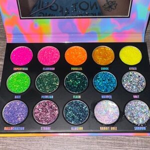 City Color Dazed Multicolor glitter Palette